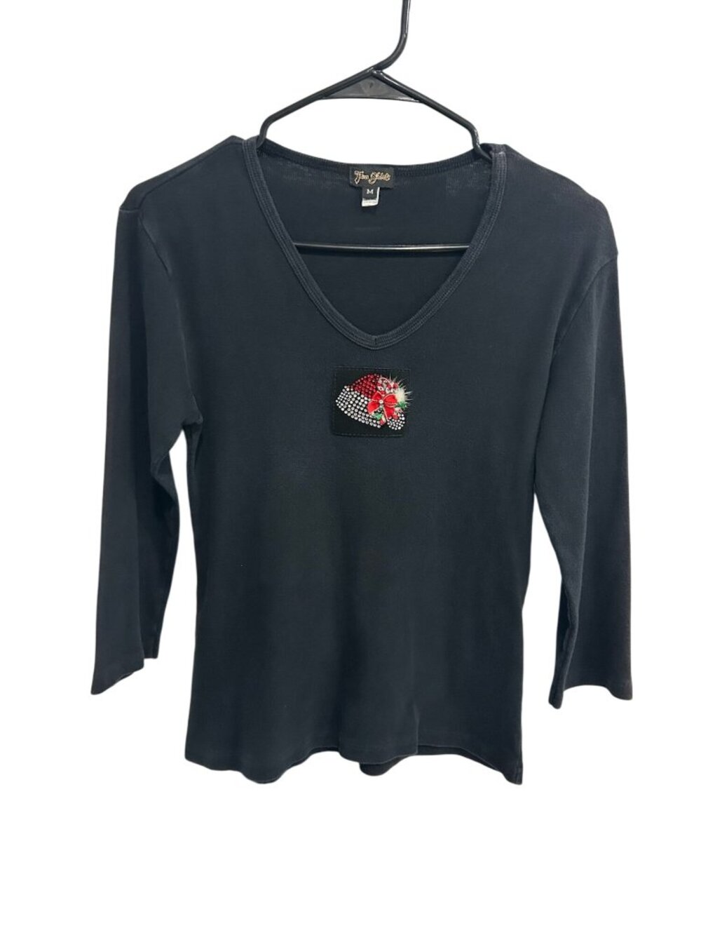 Tea Shirts Medium Black V-Neck 3/4 Sleeve Rhinestone Red Hat Tee Witchcore Gothi